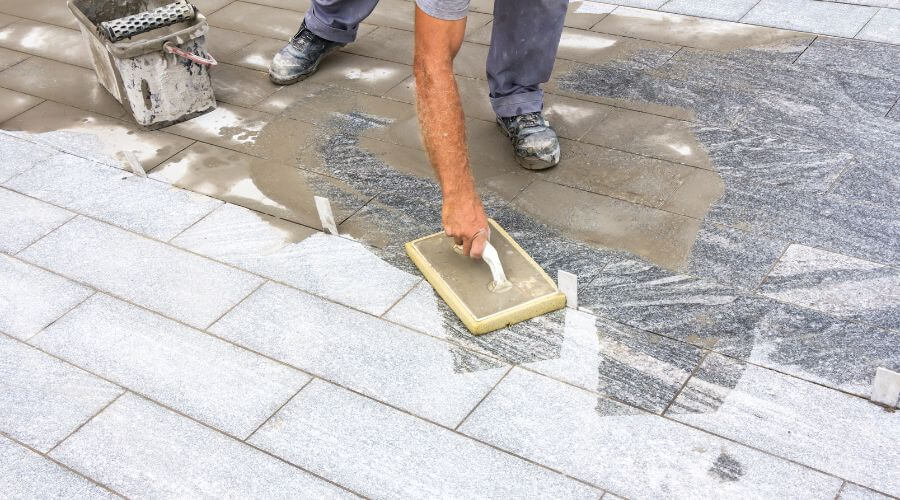 Professional gutter cleaning in Columbia, LA